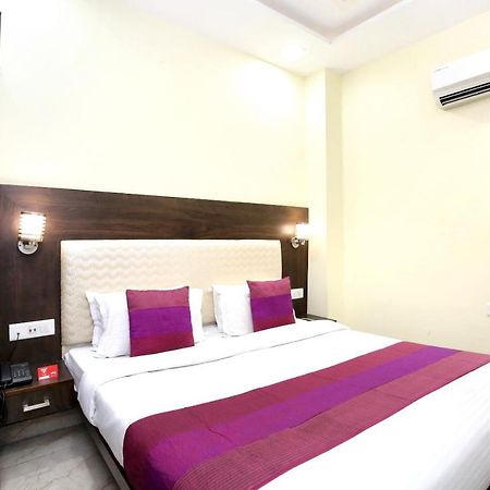 Oyo 7447 Grand Park Hotel Amritsar Buitenkant foto