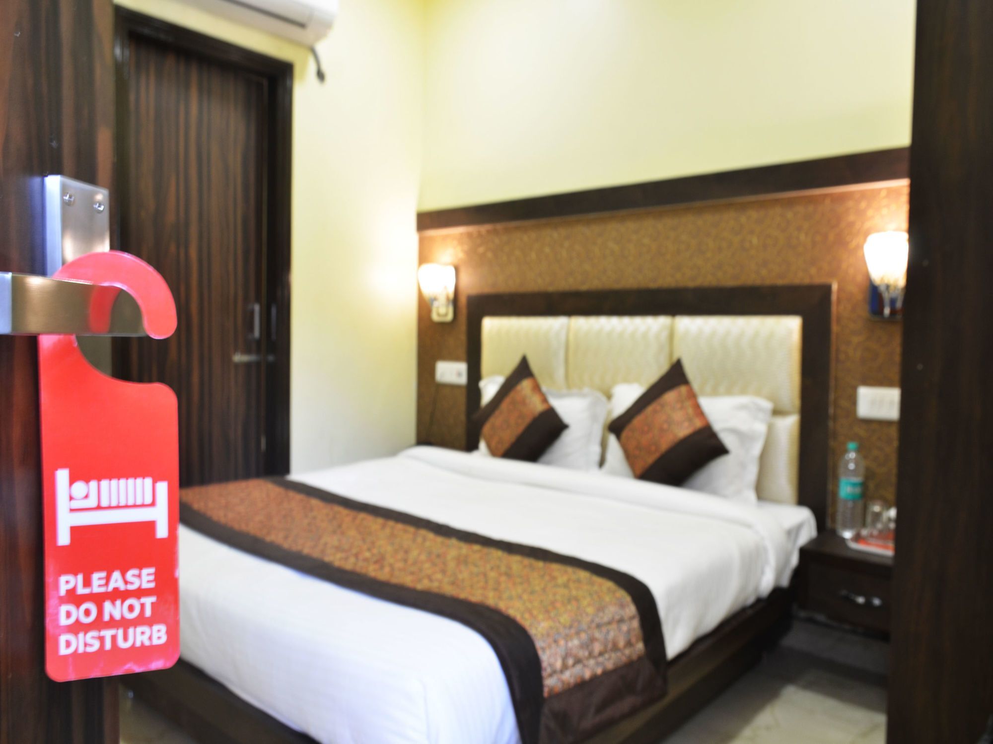 Oyo 7447 Grand Park Hotel Amritsar Buitenkant foto