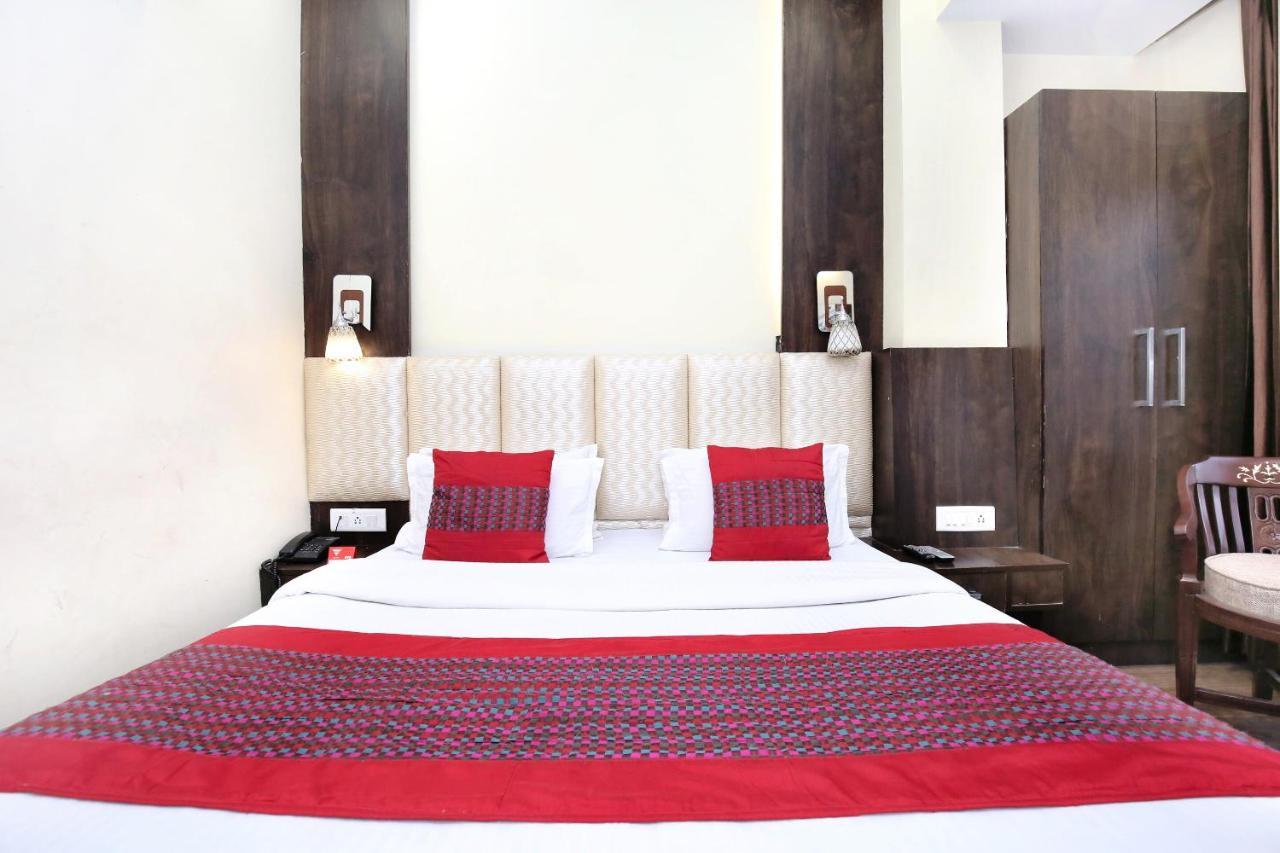 Oyo 7447 Grand Park Hotel Amritsar Buitenkant foto