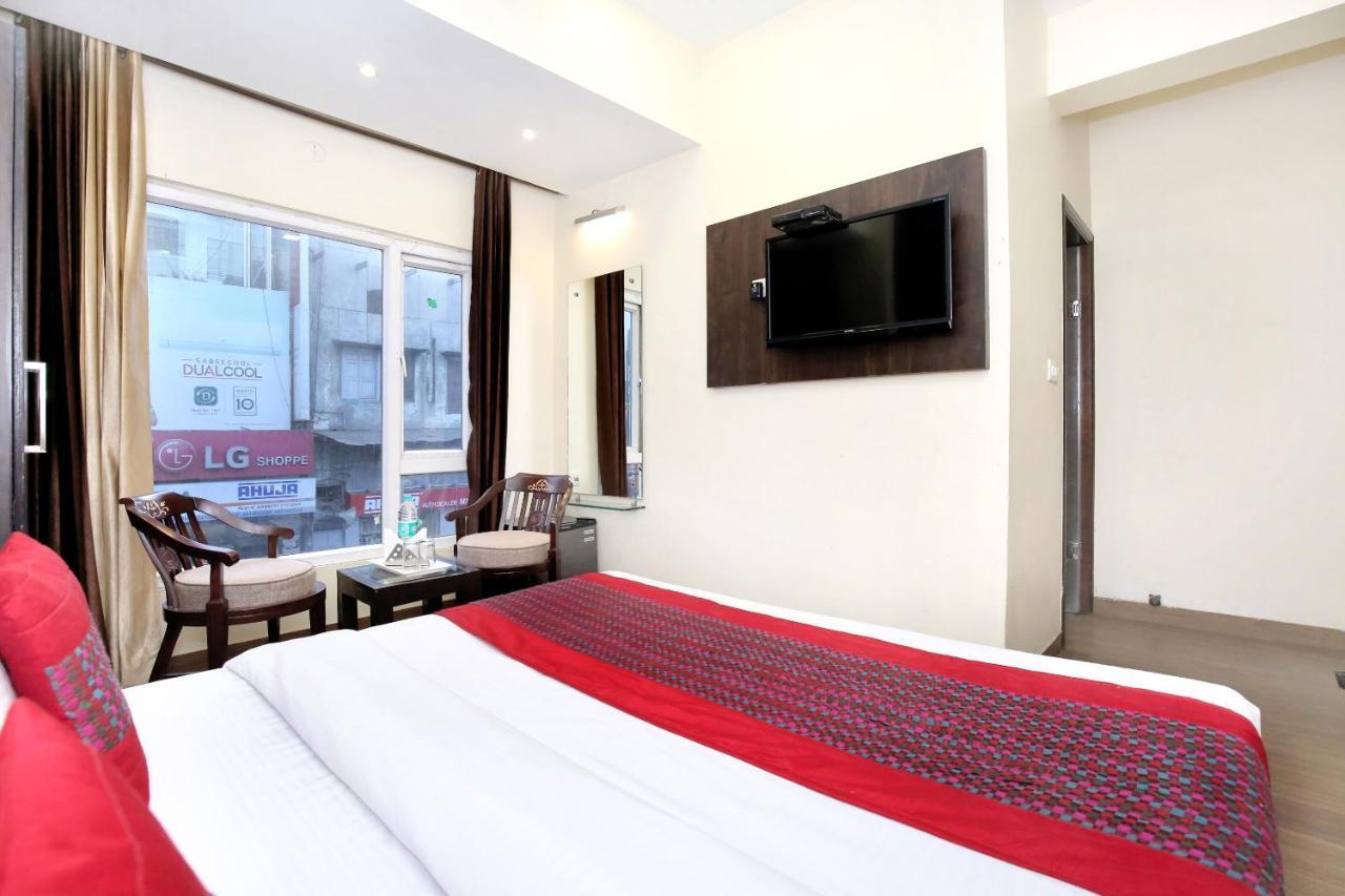 Oyo 7447 Grand Park Hotel Amritsar Buitenkant foto