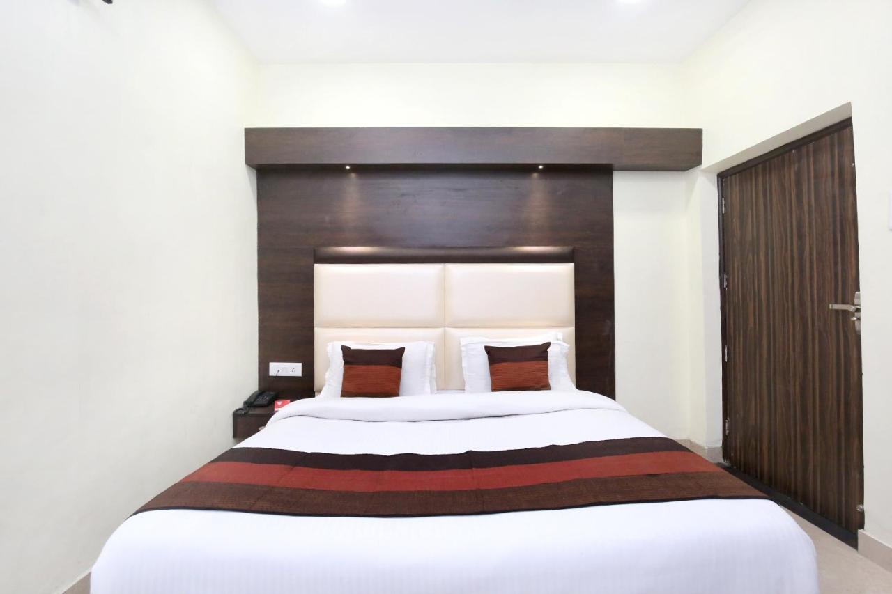 Oyo 7447 Grand Park Hotel Amritsar Buitenkant foto